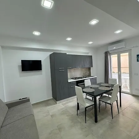 Holidays 트로페아